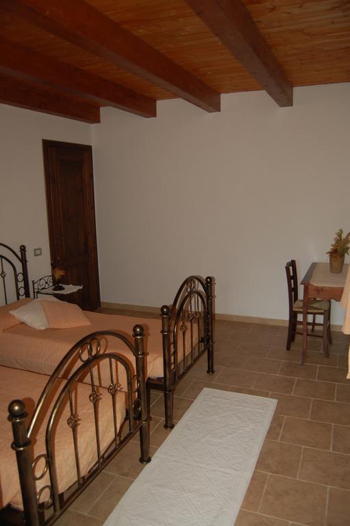 I Carrubi Guest House San Priamo Ruang foto