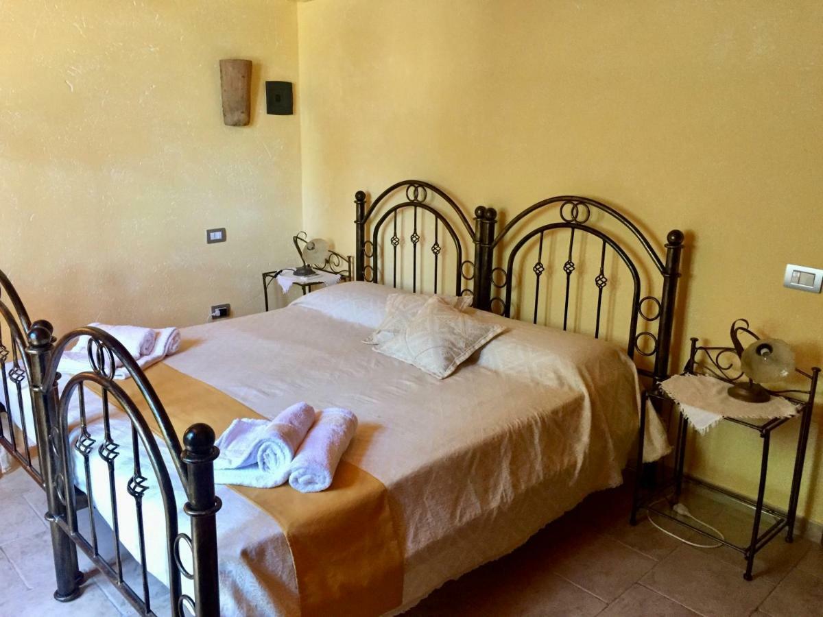I Carrubi Guest House San Priamo Bagian luar foto